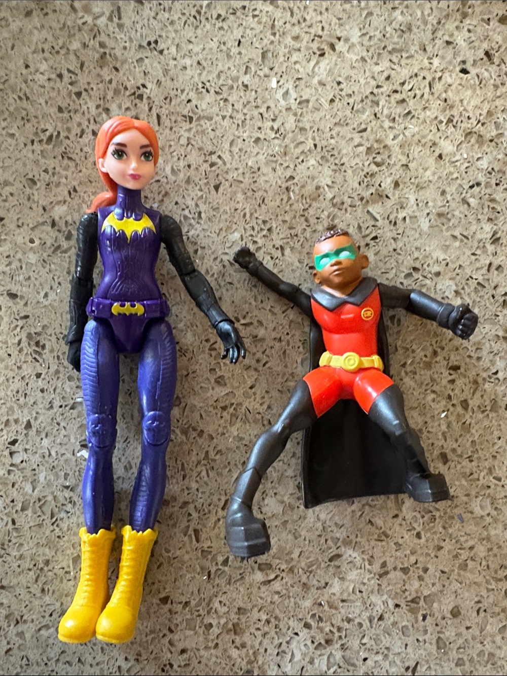 Hasbro Purple and Yellow Batgirl & Black Cloak Robin Figures